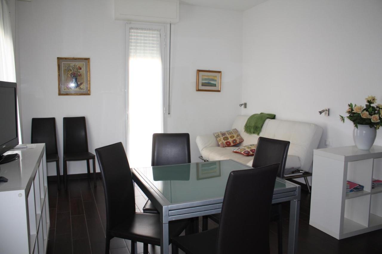 Casa Vacanze Aurora Centro Rimini Exterior foto