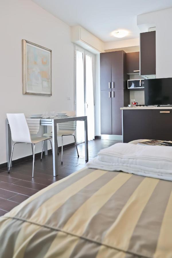 Casa Vacanze Aurora Centro Rimini Exterior foto